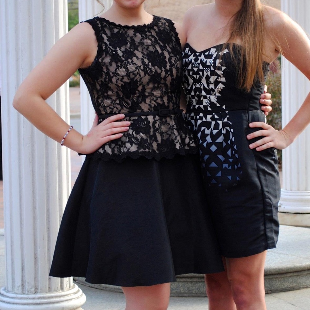 Jessica Howard Black and Lace Event Dress | 6P